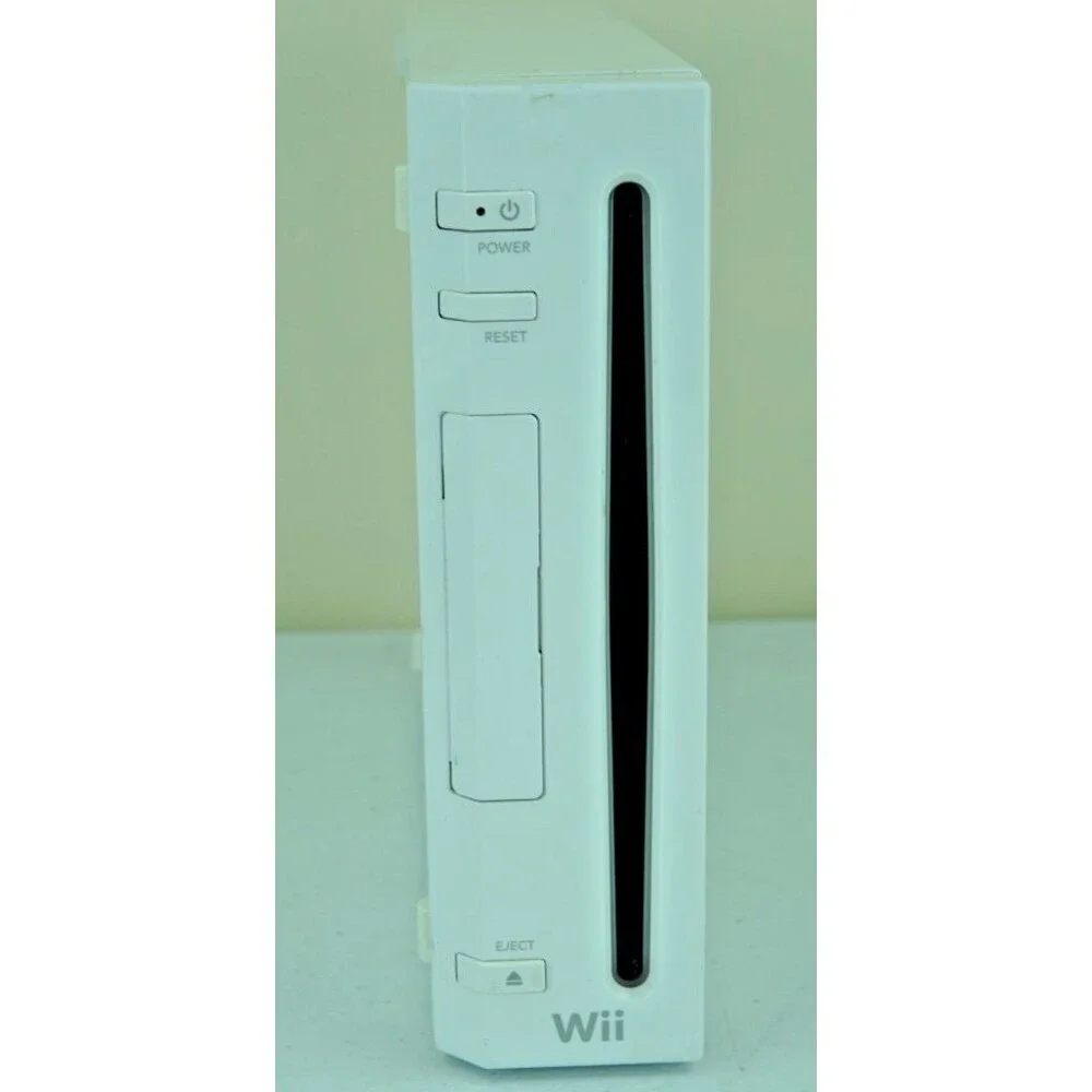 Nintendo Wii Console Gaming System White 2 Remotes & Nunchucks - Tested